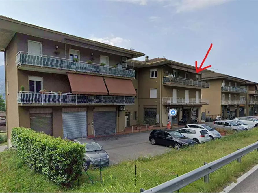 appartamento in vendita a Casalzuigno