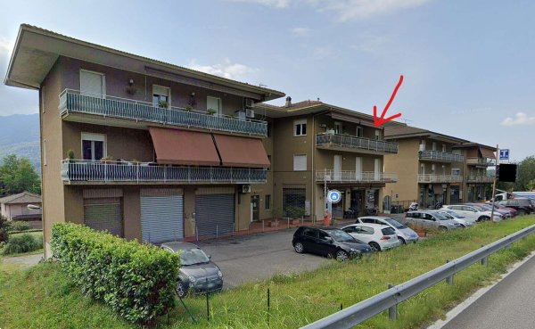 appartamento in vendita a Casalzuigno