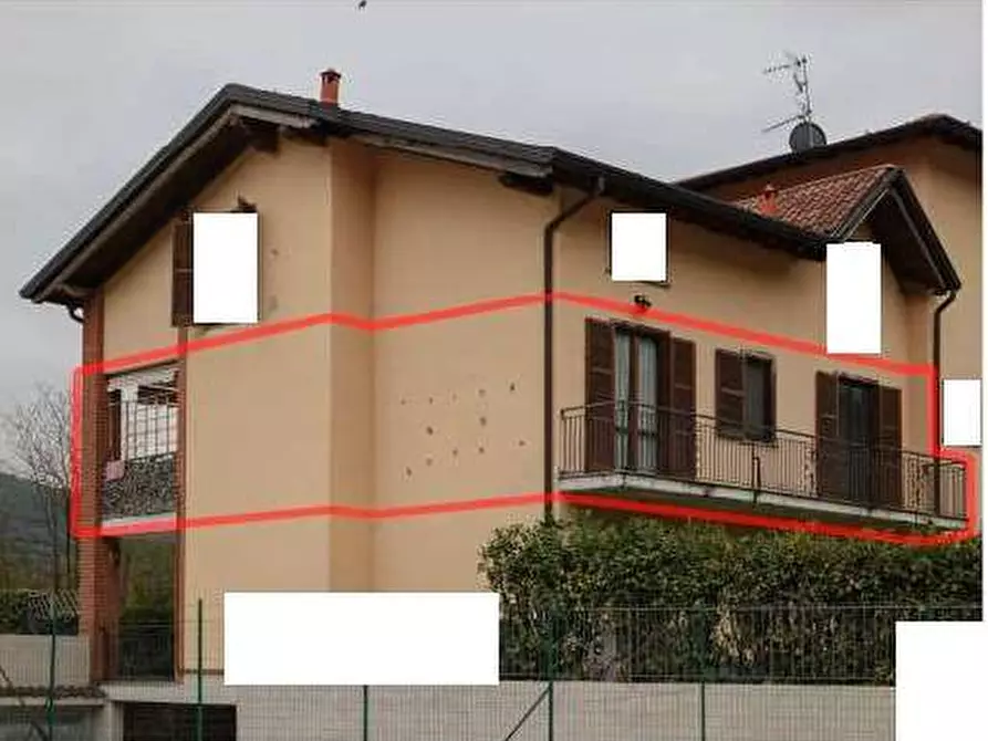 appartamento in vendita a Casalzuigno
