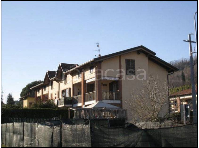 appartamento in vendita a Casalzuigno
