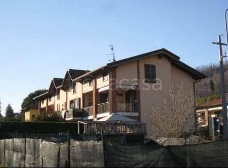 appartamento in vendita a Casalzuigno