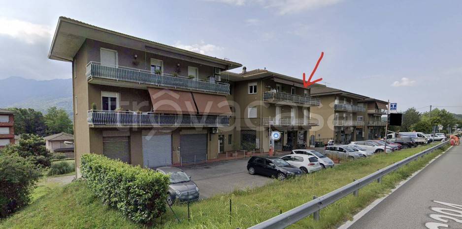 appartamento in vendita a Casalzuigno