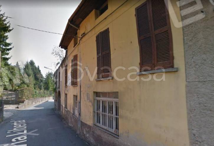 appartamento in vendita a Casalzuigno