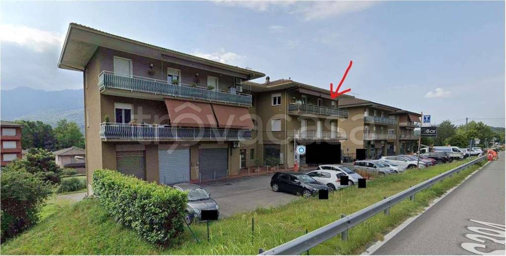 appartamento in vendita a Casalzuigno