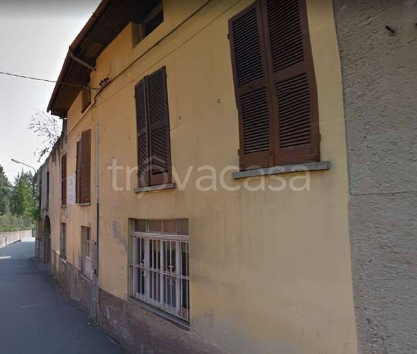 appartamento in vendita a Casalzuigno