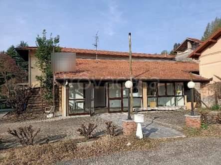 negozio in vendita a Casalzuigno