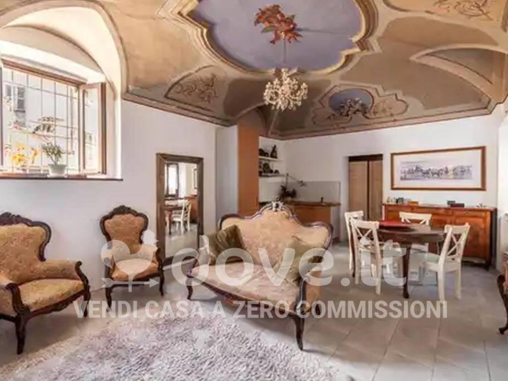 appartamento in vendita a Casalzuigno