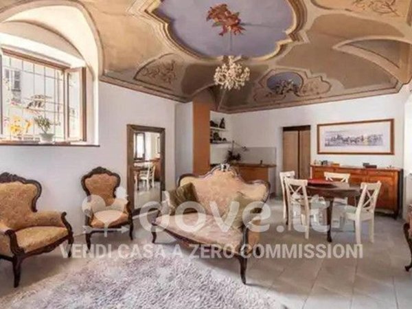 appartamento in vendita a Casalzuigno