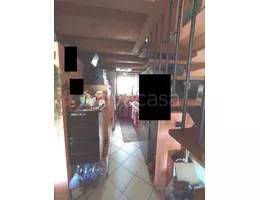 appartamento in vendita a Casalzuigno