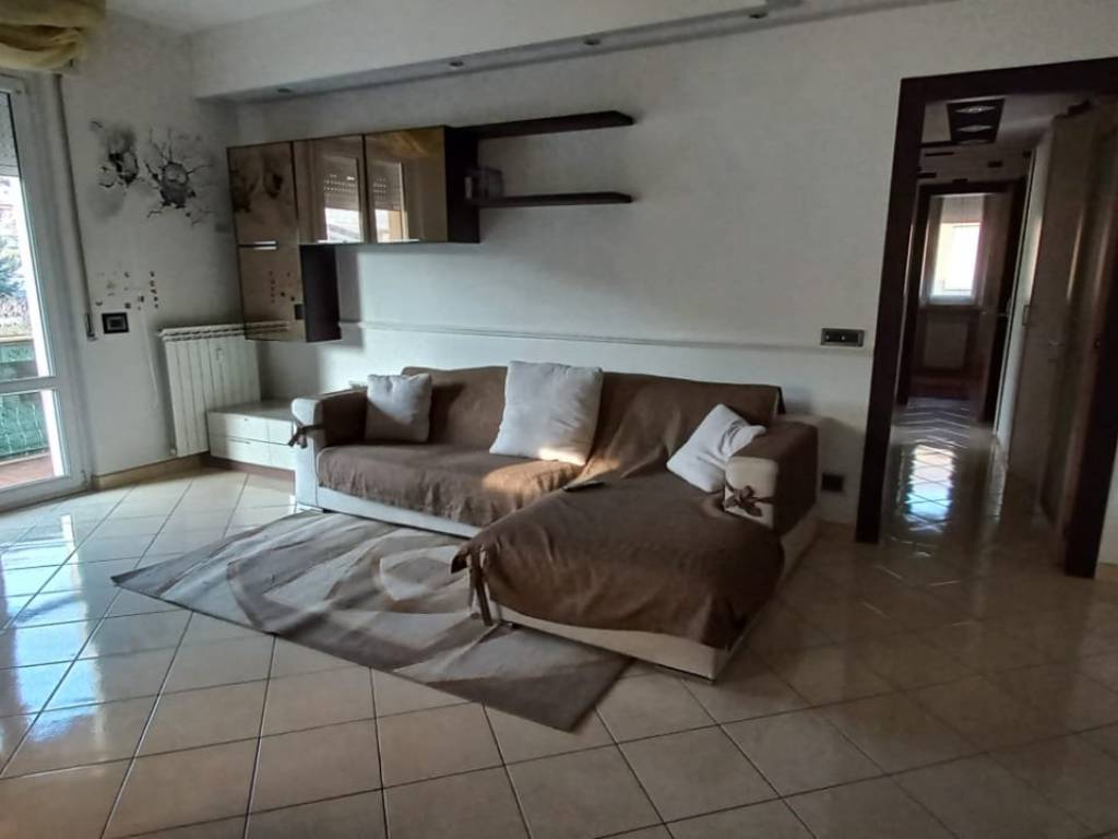 appartamento in vendita a Casalzuigno