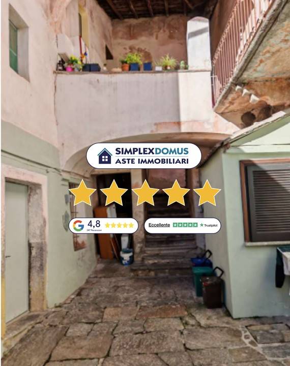 appartamento in vendita a Casalzuigno