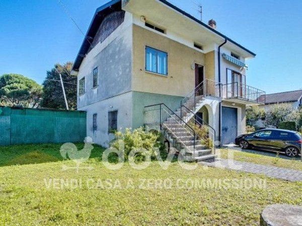 casa indipendente in vendita a Casalzuigno