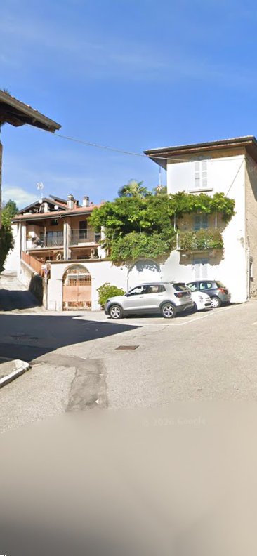 appartamento in vendita a Casalzuigno
