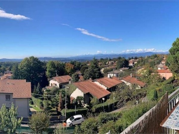 casa indipendente in vendita a Casciago