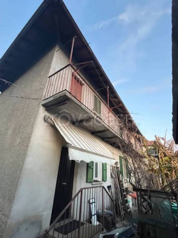 casa indipendente in vendita a Casciago