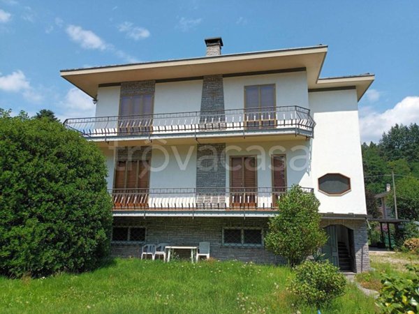 casa indipendente in vendita a Casciago