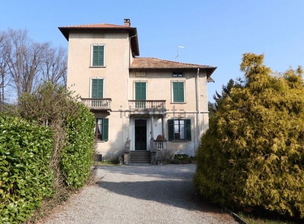 casa indipendente in vendita a Casciago