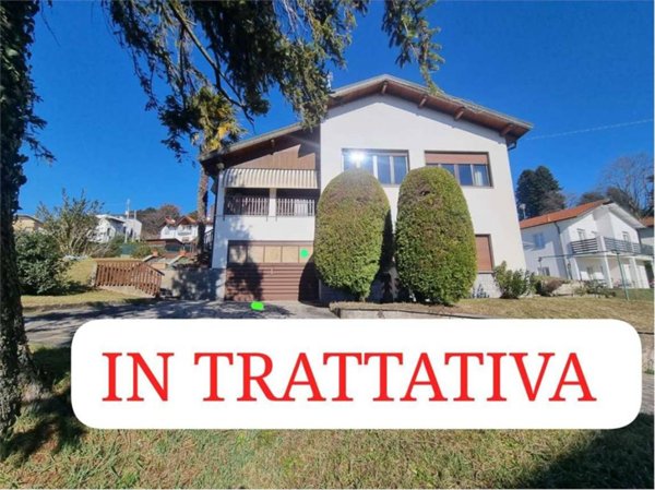 casa indipendente in vendita a Casciago