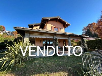 casa indipendente in vendita a Casciago