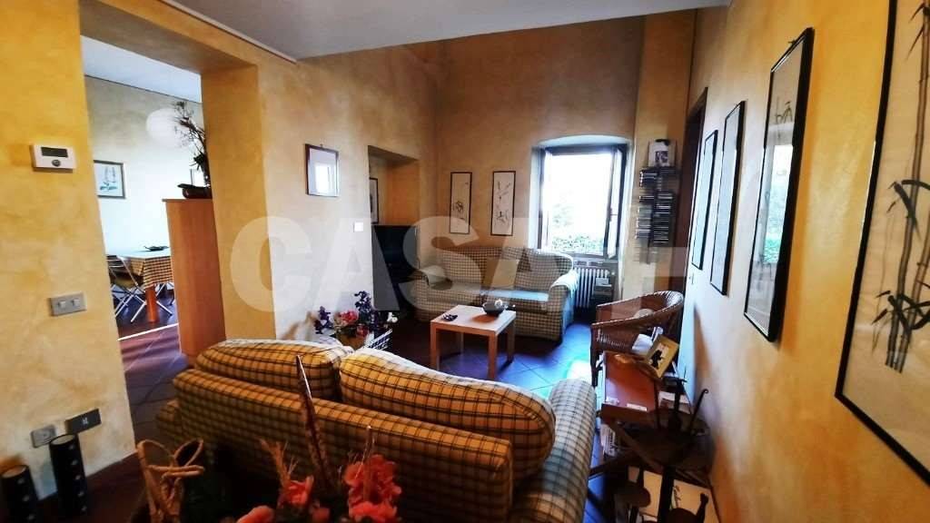 appartamento in vendita a Casciago in zona Morosolo
