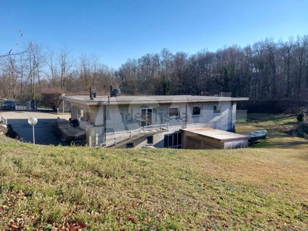 loft in vendita a Casciago in zona Morosolo