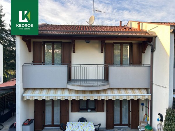 casa indipendente in vendita a Casciago in zona Morosolo