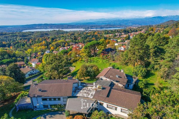 appartamento in vendita a Casciago