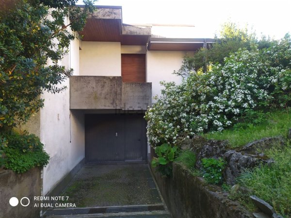 casa indipendente in vendita a Casciago