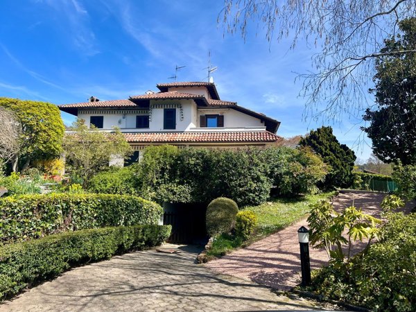 casa indipendente in vendita a Casciago