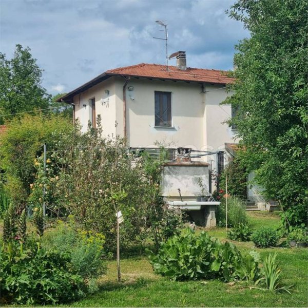 casa indipendente in vendita a Casciago