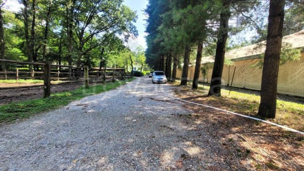 casa indipendente in vendita a Casorate Sempione