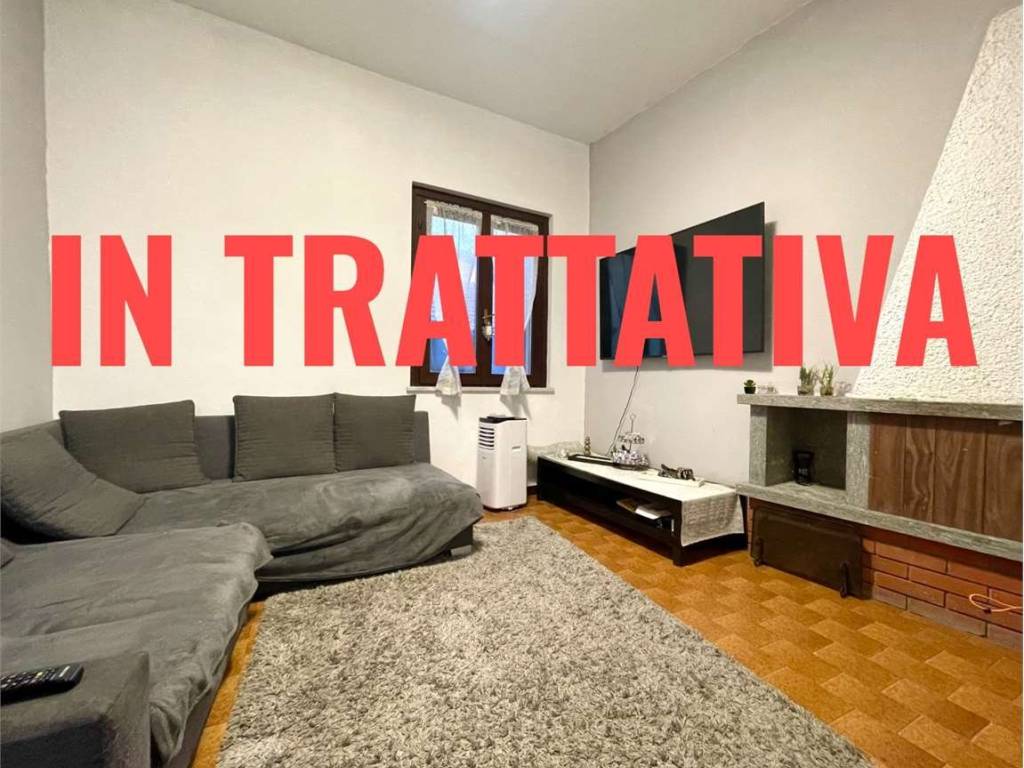 casa indipendente in vendita a Casorate Sempione