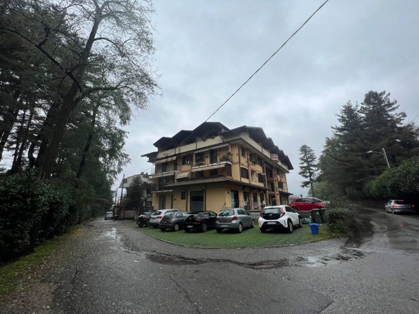 negozio in vendita a Casorate Sempione