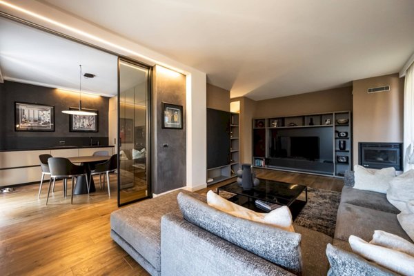 casa indipendente in vendita a Casorate Sempione