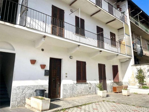 casa indipendente in vendita a Casorate Sempione
