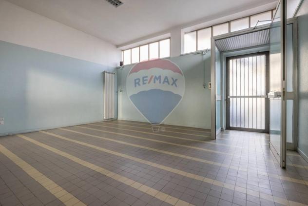 ufficio in vendita a Casorate Sempione