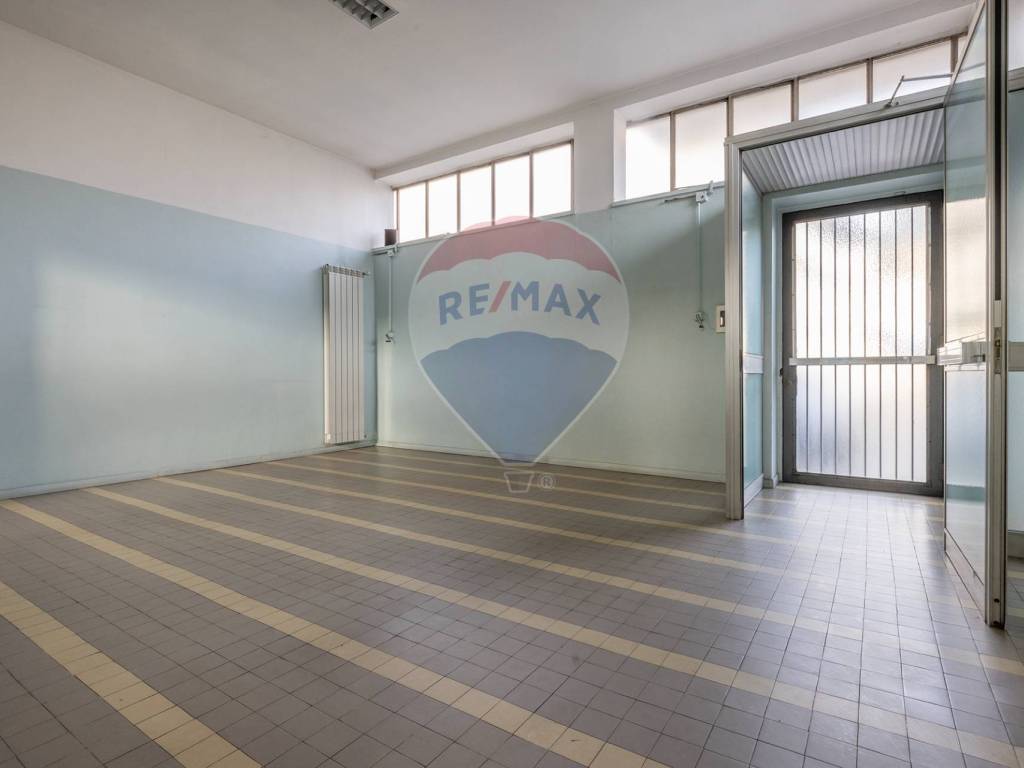 ufficio in vendita a Casorate Sempione