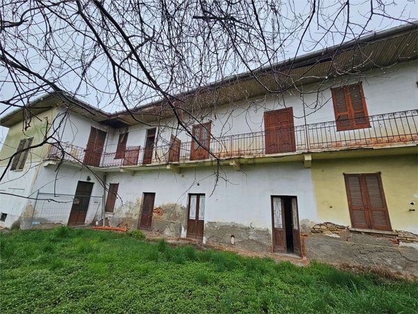 casa indipendente in vendita a Casorate Sempione