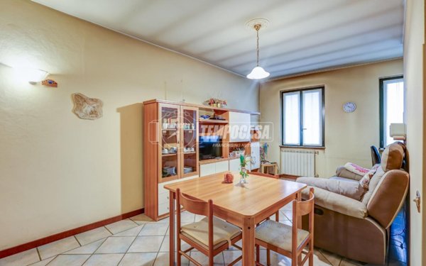 appartamento in vendita a Casorate Sempione