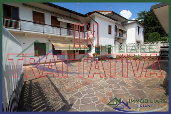 casa indipendente in vendita a Casorate Sempione