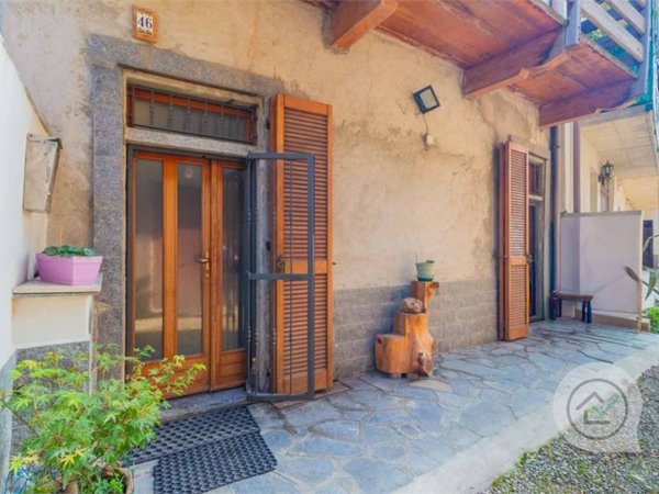 casa indipendente in vendita a Casorate Sempione