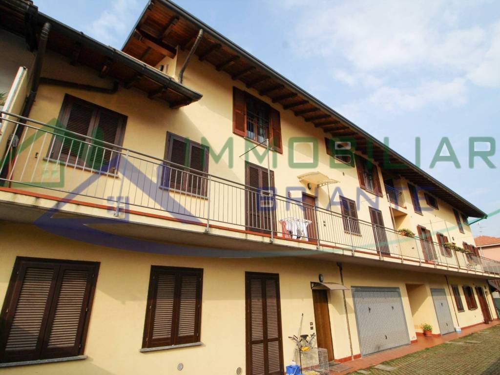 appartamento in vendita a Casorate Sempione