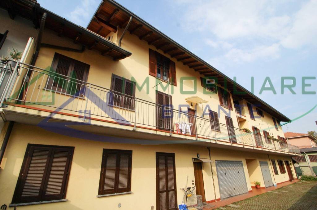appartamento in vendita a Casorate Sempione