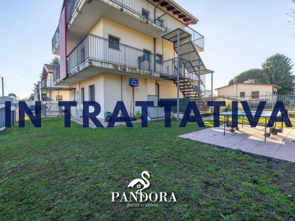 appartamento in vendita a Casorate Sempione