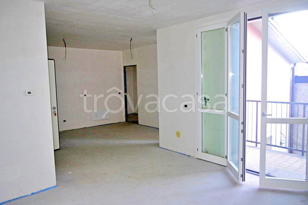 appartamento in vendita a Casorate Sempione