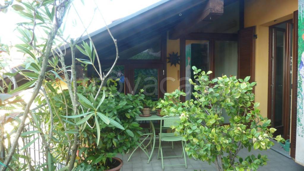 casa indipendente in vendita a Casorate Sempione