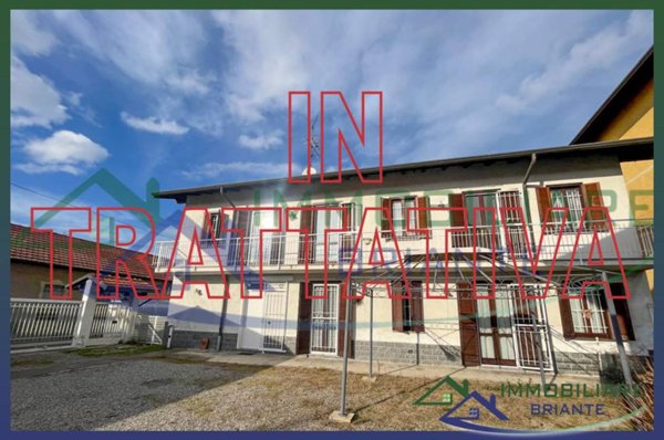 casa indipendente in vendita a Casorate Sempione