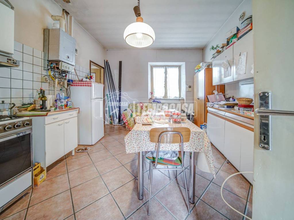 appartamento in vendita a Casorate Sempione