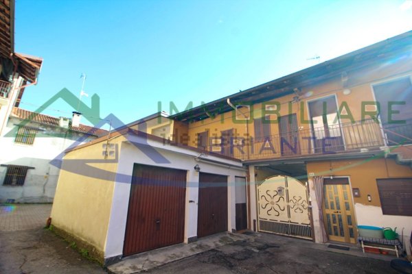 appartamento in vendita a Casorate Sempione