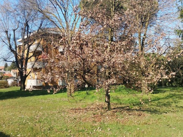 appartamento in vendita a Casorate Sempione